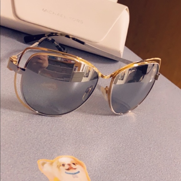 Michael Kors Cat Eye Style Sunglasses - Picture 6 of 7